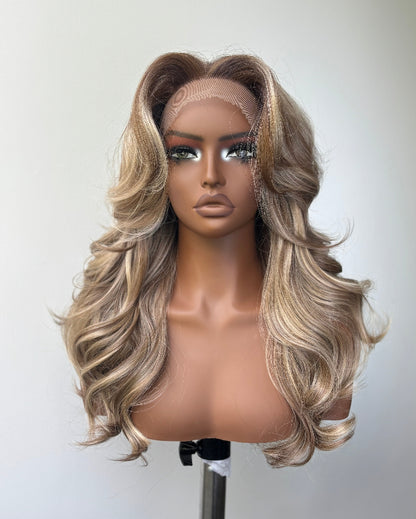 [Yaki Layers] 13x4 Lace Synthetic Wig Ombre Balayage Color