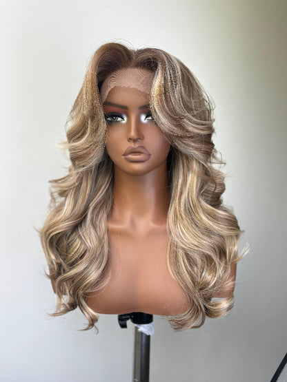 [Yaki Layers] 13x4 Lace Synthetic Wig Ombre Balayage Color