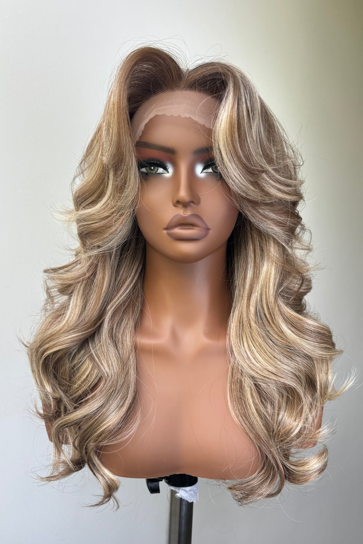 [Yaki Layers] 13x4 Lace Synthetic Wig Ombre Balayage Color