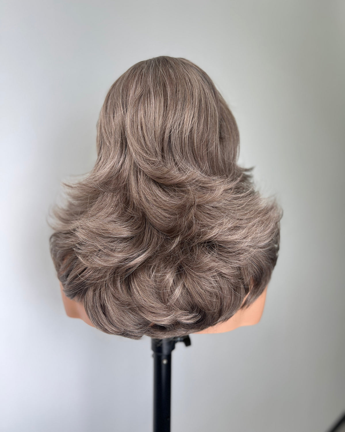[Choppy Layers] Butterfly Cut T-Lace Synthetic Glueless Wigs Ash Brown Gray