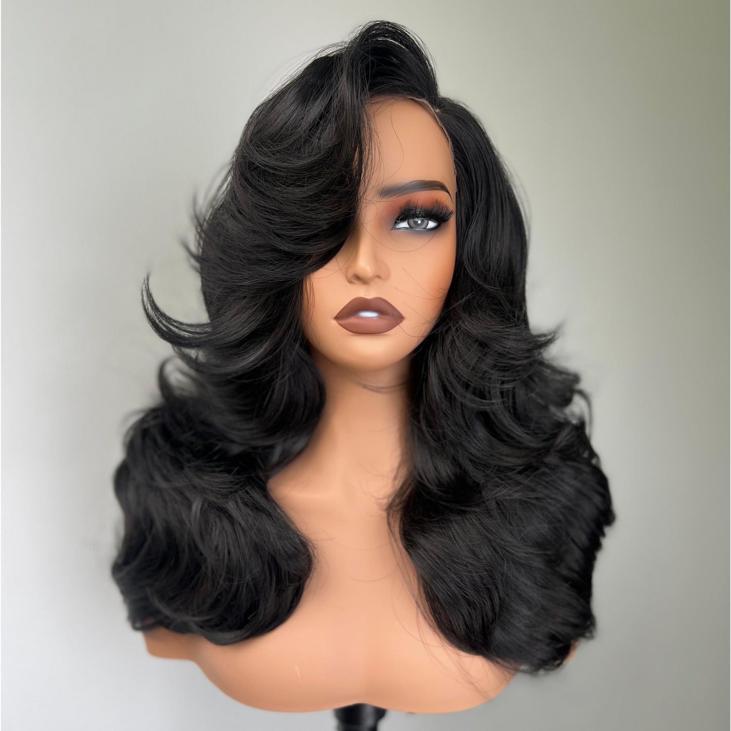 [Salon Blowout Layers] Throw On & Go Side Part Glueless Synthetic Hair