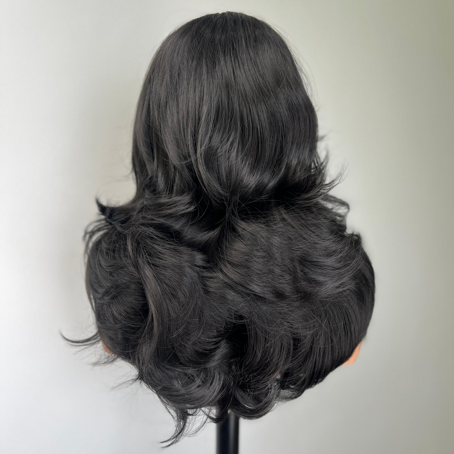 [Salon Blowout Layers] Throw On & Go Side Part Glueless Synthetic Hair